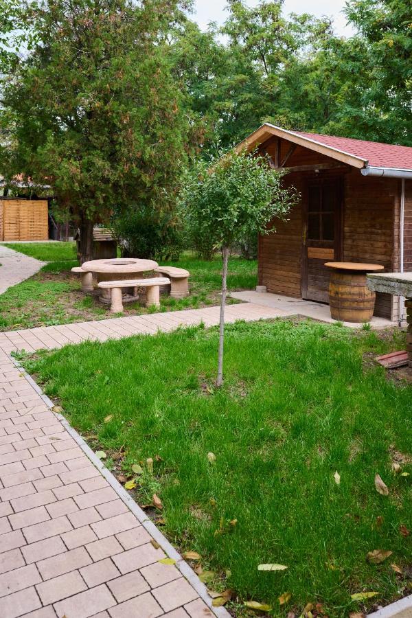 Koelcsey Vendeghaz Apartment Hódmezővásárhely Exterior foto